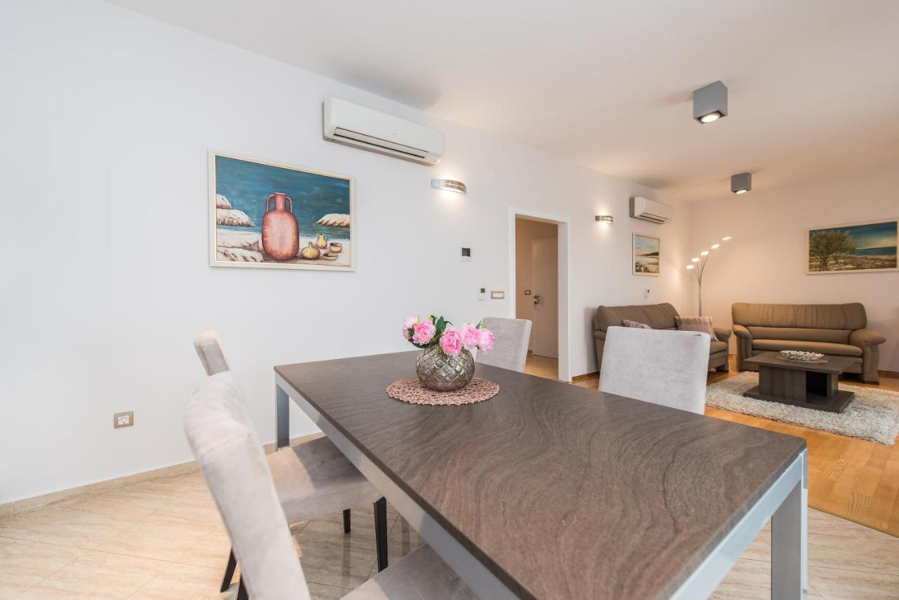 Kings View Sarkic Apartment Novalja Luaran gambar